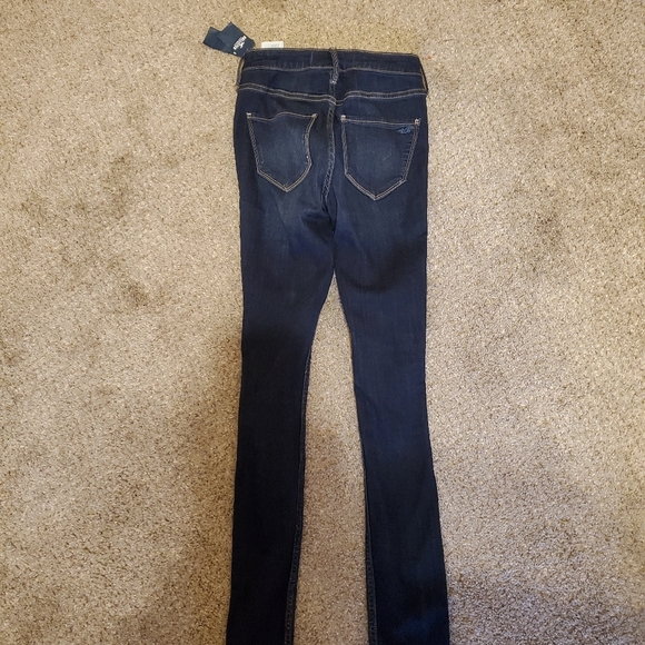 Hollister Denim - Hollister dark high rise skinny Jean Size 1 Long